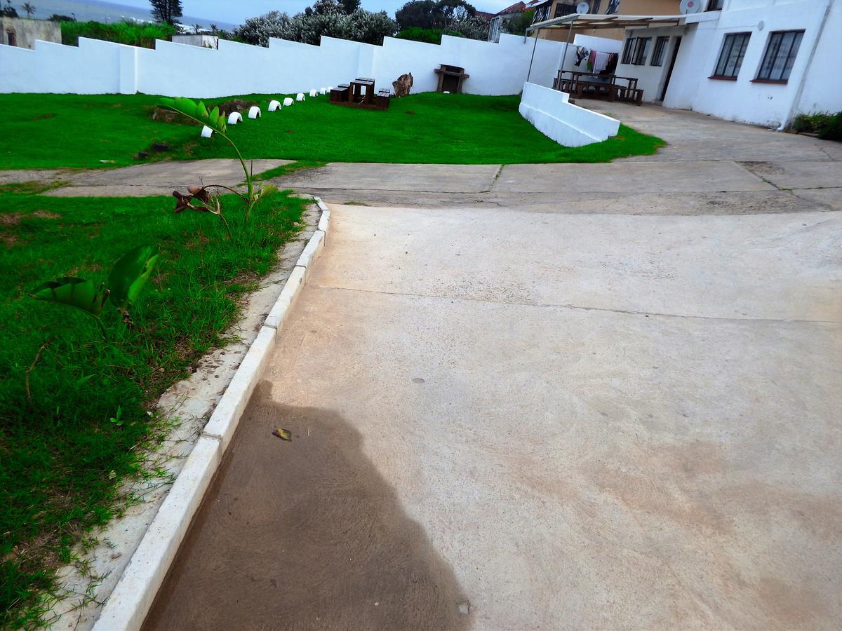 The Whitehouse Hotel Port Shepstone Bagian luar foto